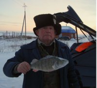 27 ноября 2011 г. Набережные Челны.Дед поймал деда.jpg
