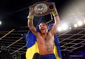 lomachenko-martinez-fight (6).jpg