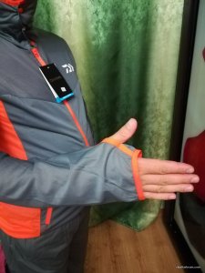 IMG_20170826_213927.jpg