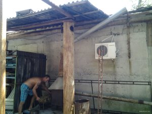 ХРФ Крым коптим рыбу 4.jpg