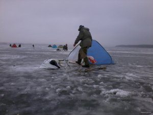 Леша побежал за палаткой.jpg