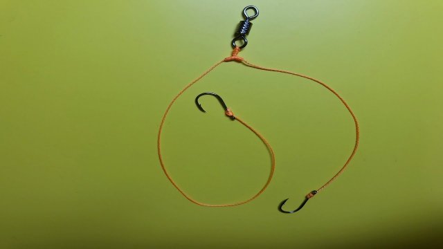 Как привязать два поводка на вертлюжке, чтобы не слипались | New Fishing Method
