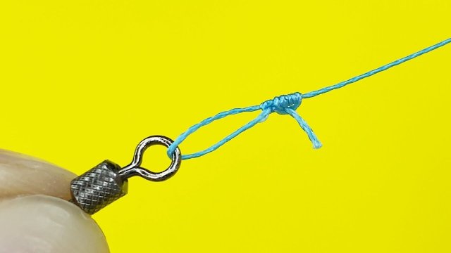 Эксперт по рыбалке раскрыл СЕКРЕТНЫЙ узел, который позволяет поймать БОЛЬШЕ рыбы!